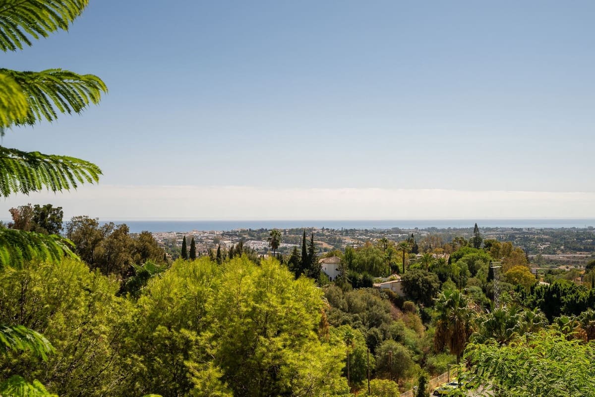 3 sypialnia Apartament na sprzedaż w Benahavis z basenem garażem - 790 000 € (Ref: 9539980)