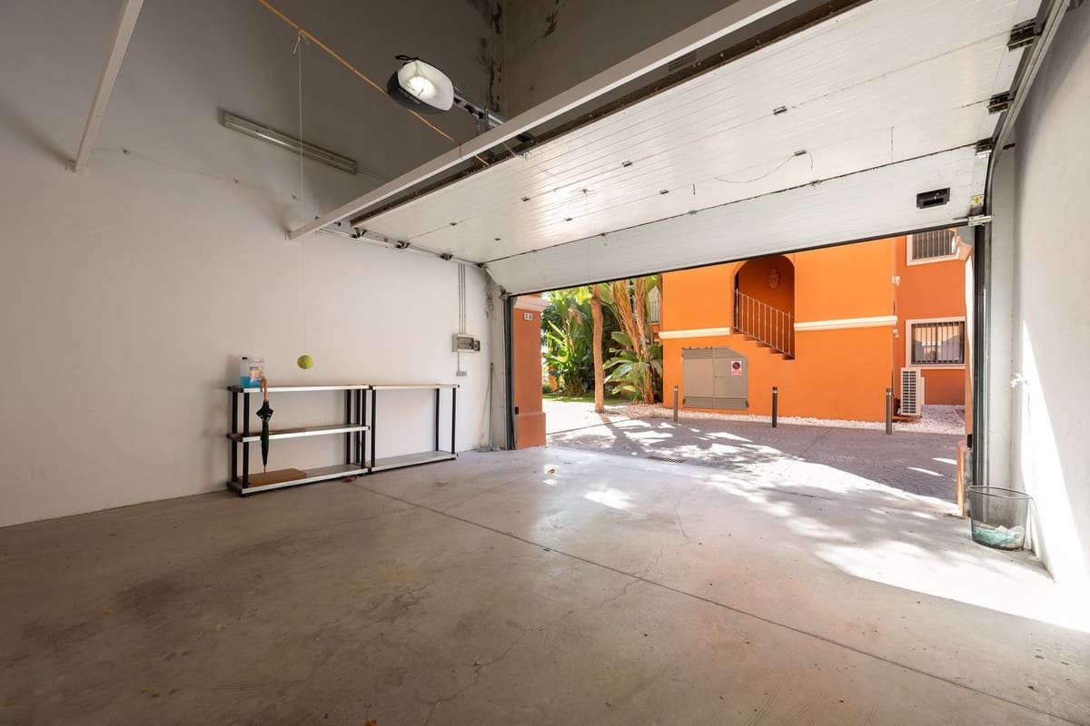 3 sypialnia Apartament na sprzedaż w Benahavis z basenem garażem - 790 000 € (Ref: 9539980)