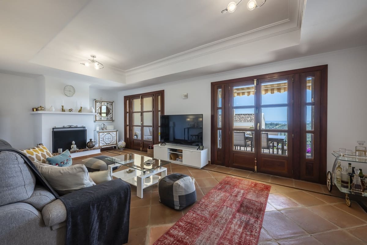 4 sovrum Hus till salu i Benahavis med pool - 790 000 € (Ref: 9539982)