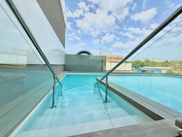 3 soveværelse Lejlighed til salg i Centro ciudad, Fuengirola med swimmingpool garage - € 795.000 (Ref: 9539986)