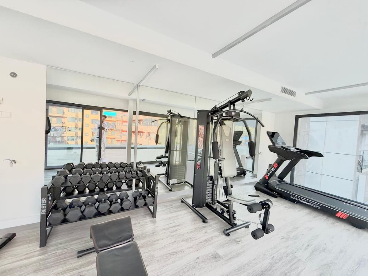 3 soveværelse Lejlighed til salg i Fuengirola med swimmingpool garage - € 795.000 (Ref: 9539986)