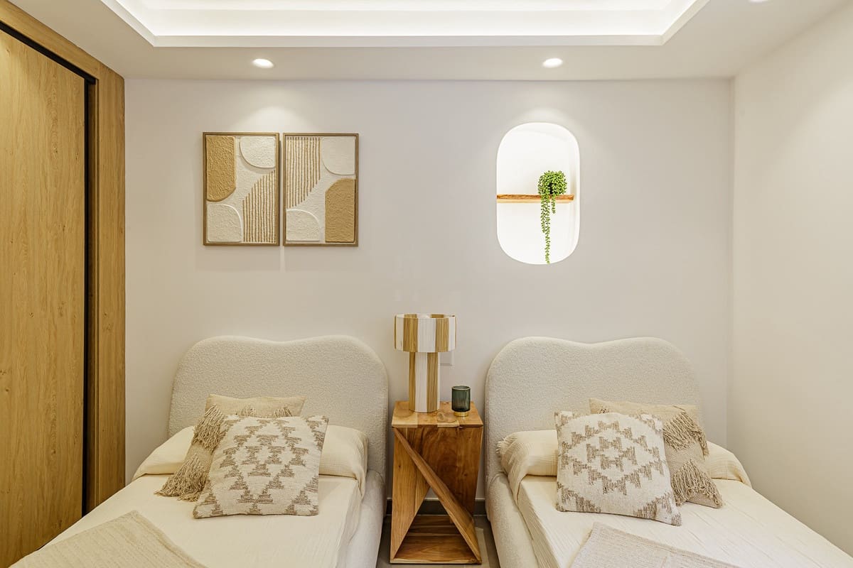 3 quarto Apartamento para venda em Nueva Andalucia com piscina - 795 000 € (Ref: 9539988)