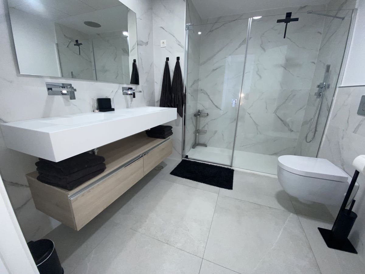 4 sypialnia Apartament na sprzedaż w Benahavis z basenem garażem - 795 000 € (Ref: 9539989)