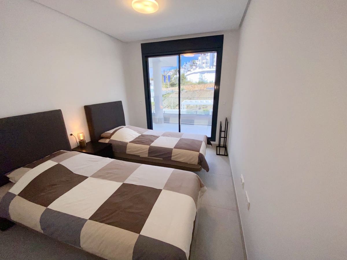 4 sypialnia Apartament na sprzedaż w Benahavis z basenem garażem - 795 000 € (Ref: 9539989)