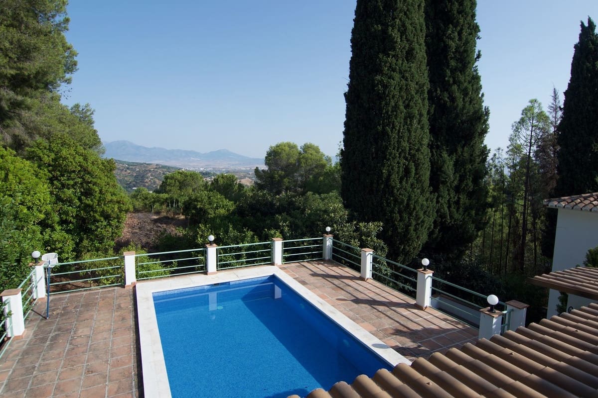 5 quarto Moradia para venda em Alhaurin el Grande com piscina garagem - 795 000 € (Ref: 9539990)