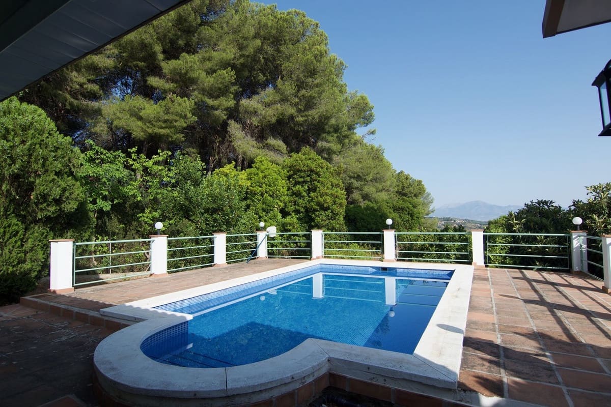 5 quarto Moradia para venda em Alhaurin el Grande com piscina garagem - 795 000 € (Ref: 9539990)