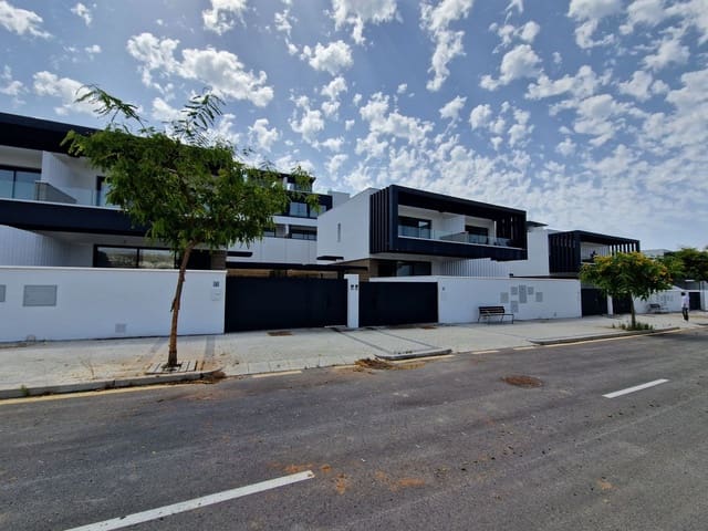3 soveværelse Semi-Rækkehus til salg i El Paraiso, Estepona med swimmingpool - € 745.000 (Ref: 9539991)