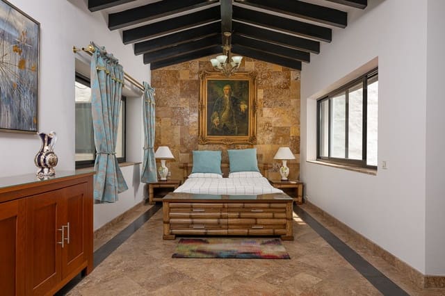 3 slaapkamer Appartement te koop in Puerto Banus, Marbella - € 799.000 (Ref: 9539996)