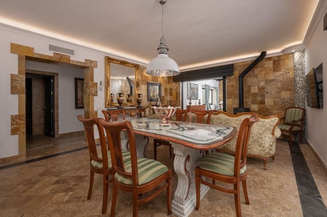 3 slaapkamer Appartement te koop in Puerto Banus, Marbella - € 799.000 (Ref: 9539996)