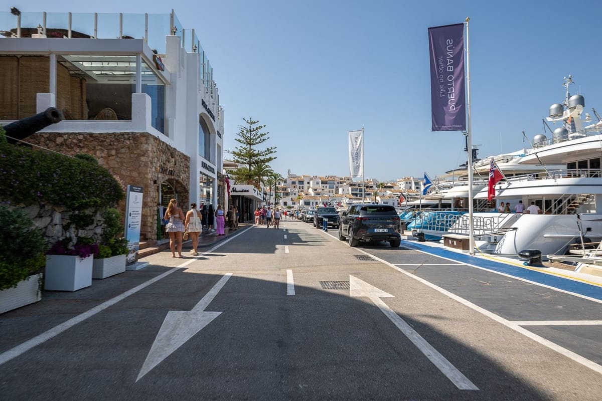 3 slaapkamer Appartement te koop in Puerto Banus - € 799.000 (Ref: 9539996)