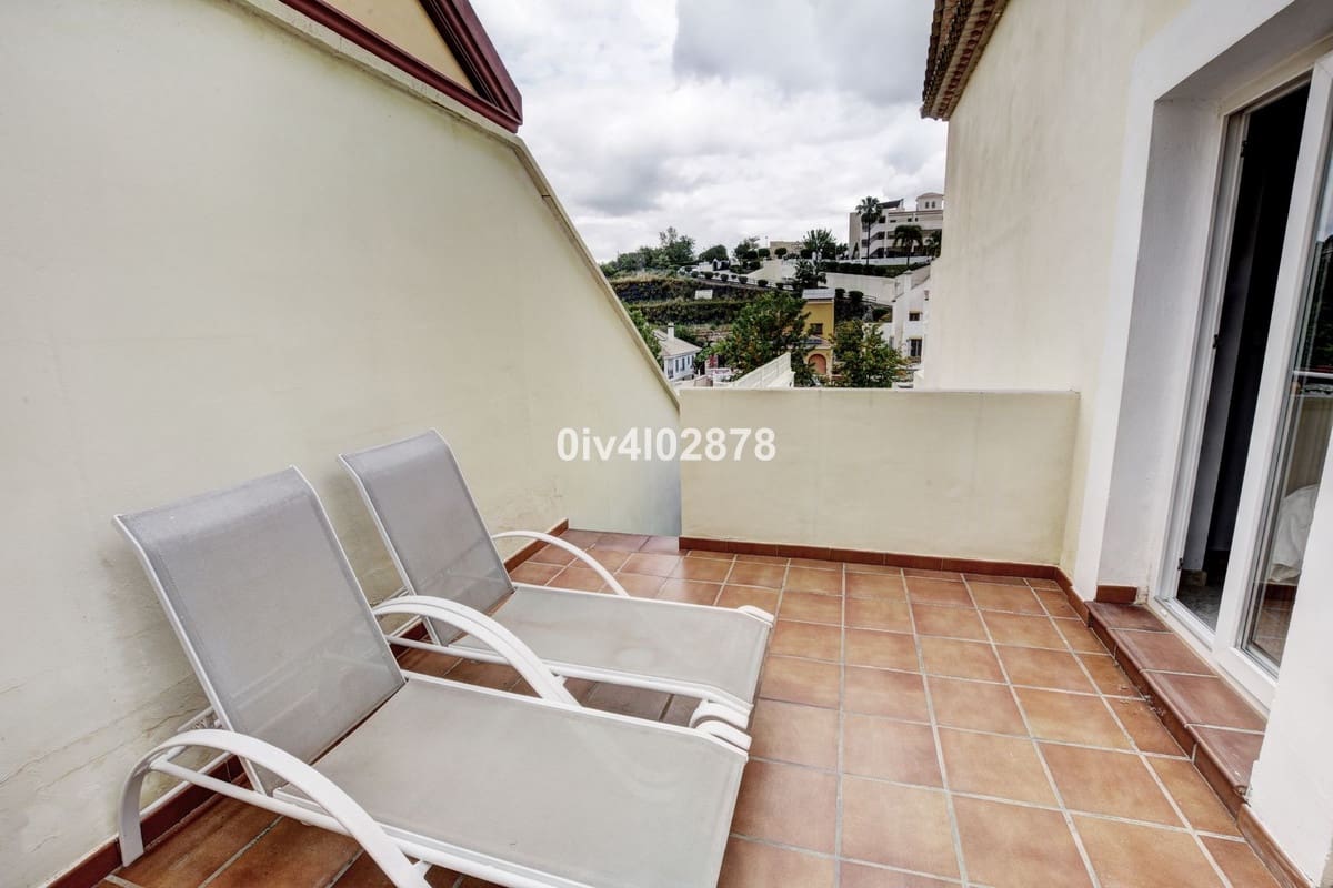 6 soveværelse Semi-Rækkehus til salg i Benalmadena Costa med swimmingpool - € 799.000 (Ref: 9539998)