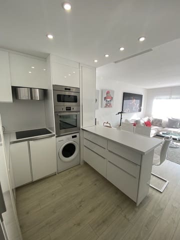 2 bedroom Apartment for sale in Puerto Banus, Marbella with pool - € 825,000 (Ref: 9540003)