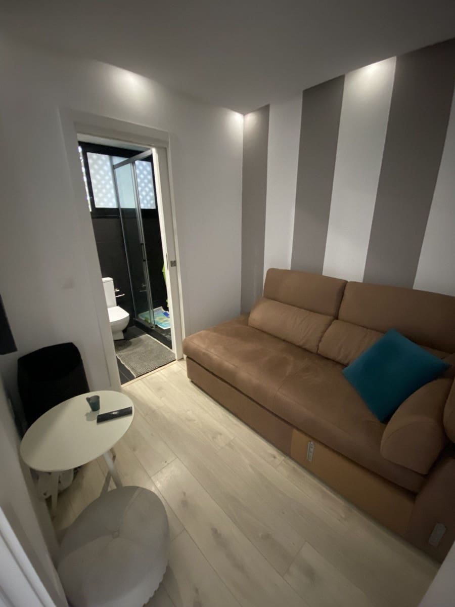 2 bedroom Apartment for sale in Puerto Banus with pool - € 825,000 (Ref: 9540003)