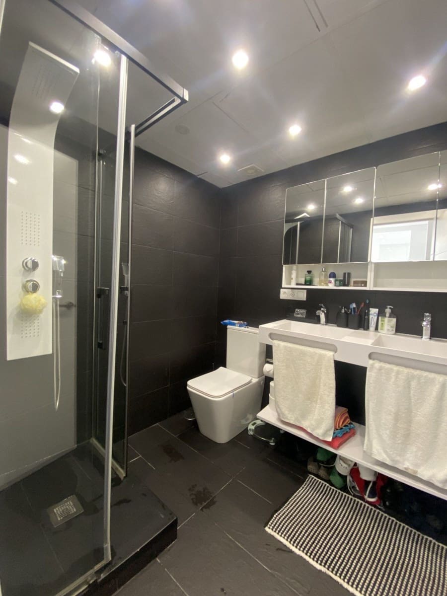 2 bedroom Apartment for sale in Puerto Banus with pool - € 825,000 (Ref: 9540003)