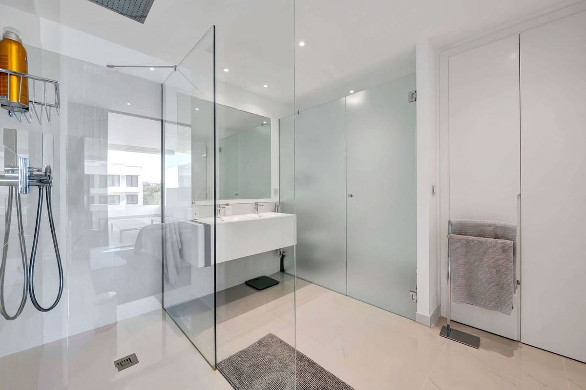 2 slaapkamer Appartement te koop in Estepona met zwembad garage - € 825.000 (Ref: 9540004)