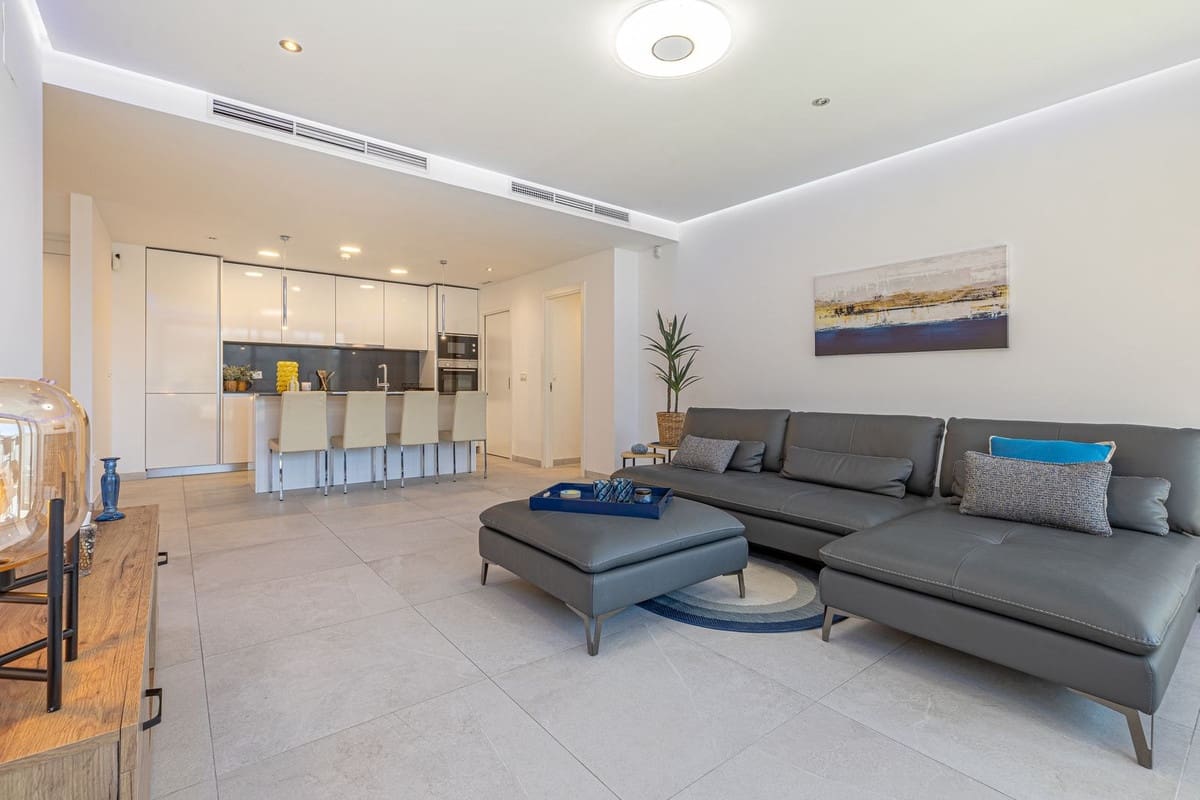 3 slaapkamer Penthouse te koop in La Quinta met zwembad garage - € 825.000 (Ref: 9540007)