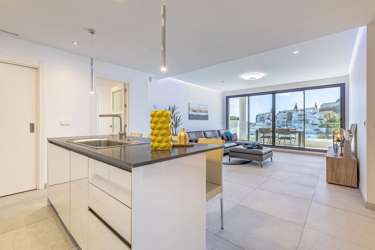 3 slaapkamer Penthouse te koop in La Quinta met zwembad garage - € 825.000 (Ref: 9540007)