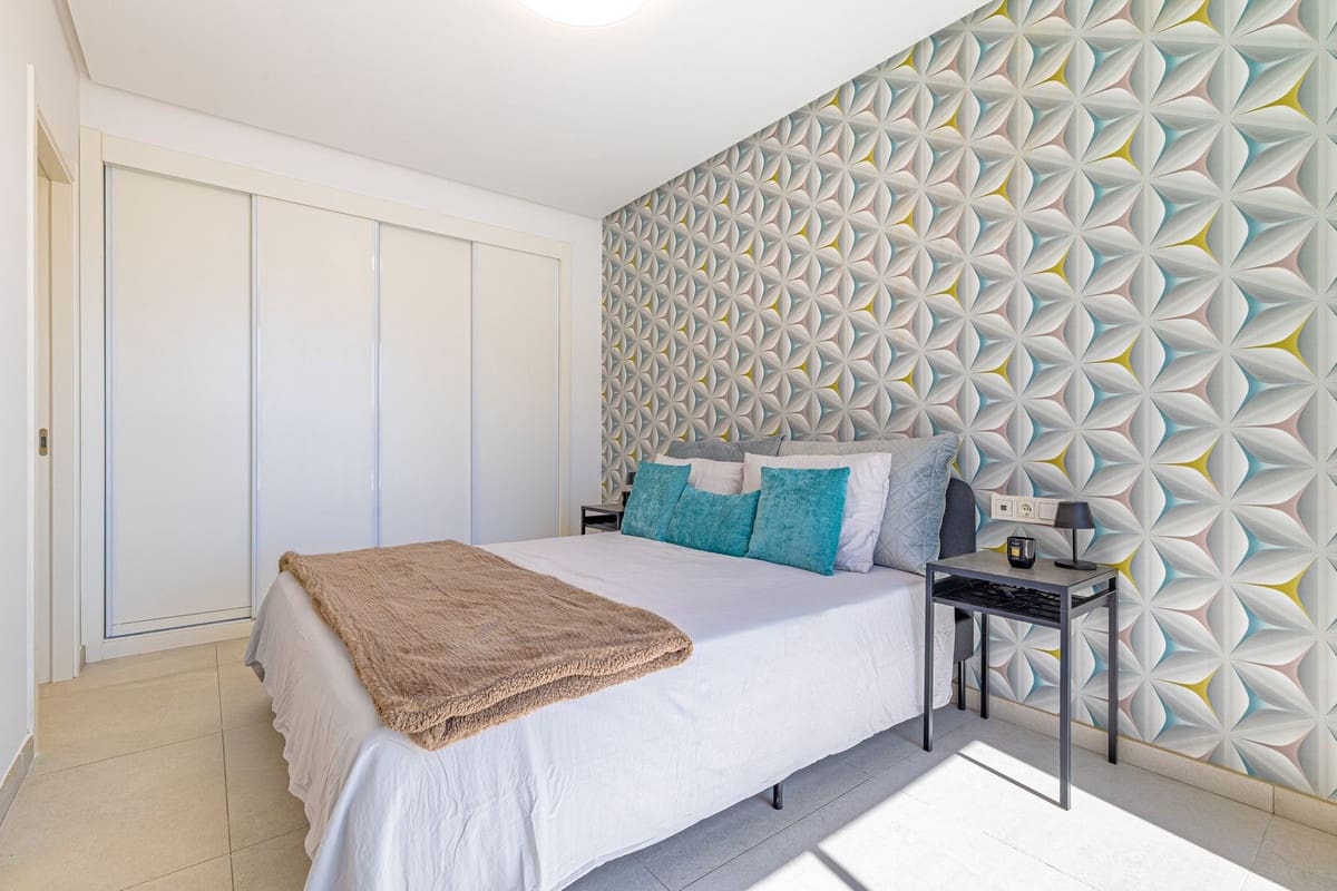 3 slaapkamer Penthouse te koop in La Quinta met zwembad garage - € 825.000 (Ref: 9540007)