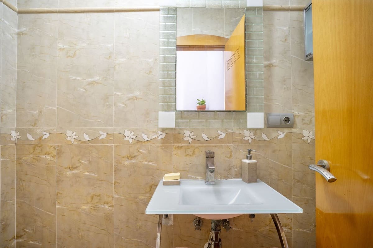 6 sovrum Semi-fristående Villa till salu i Fuengirola - 825 000 € (Ref: 9540008)