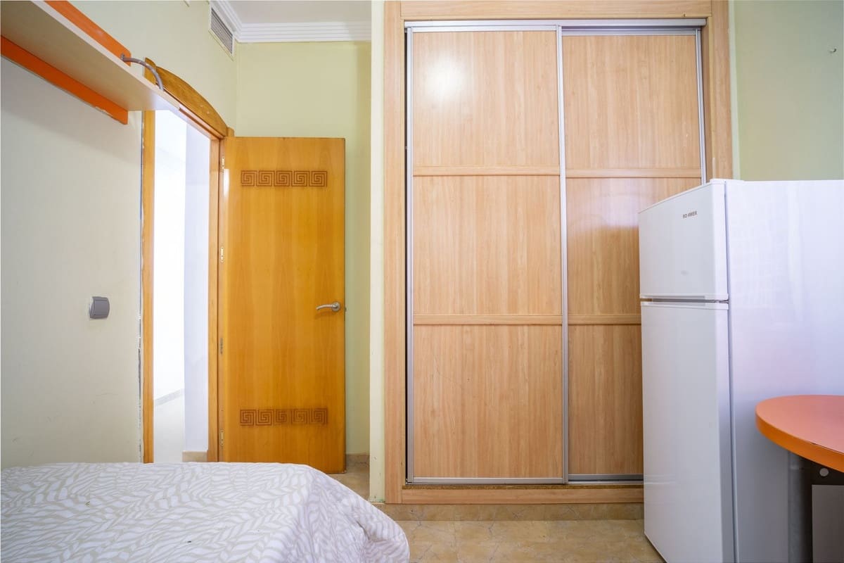 6 sovrum Semi-fristående Villa till salu i Fuengirola - 825 000 € (Ref: 9540008)