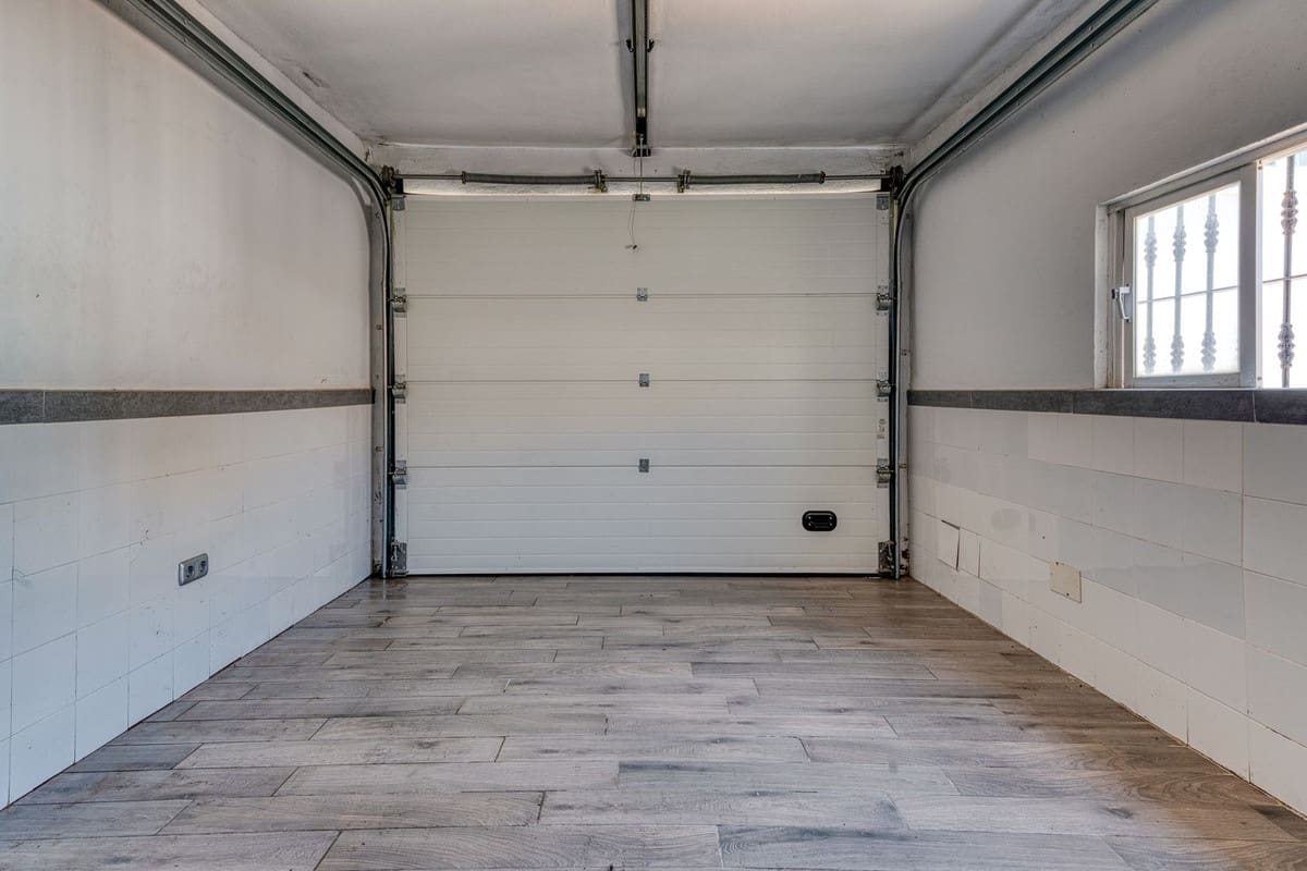 5 soveværelse Villa til salg i Buenas Noches med swimmingpool garage - € 830.000 (Ref: 9540009)