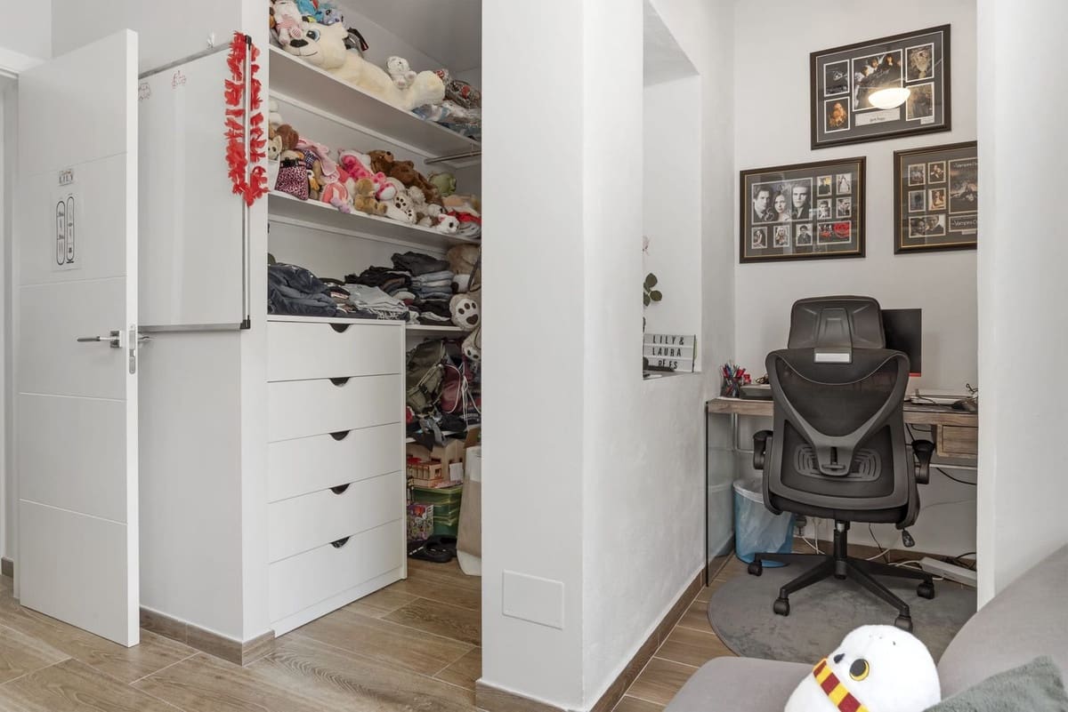 4 bedroom Townhouse for sale in Estepona with pool garage - € 832,100 (Ref: 9540010)