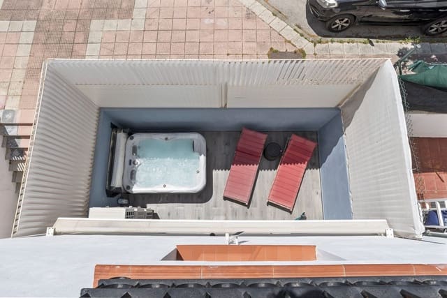 4 bedroom Townhouse for sale in Centro, Estepona with pool garage - € 832,100 (Ref: 9540010)