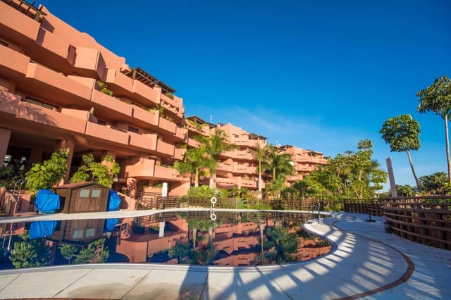 4 soveværelse Lejlighed til salg i Cancelada, Estepona med swimmingpool garage - € 845.000 (Ref: 9540013)