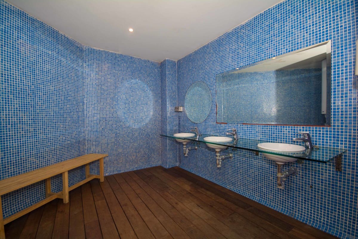 4 soveværelse Lejlighed til salg i New Golden Mile med swimmingpool garage - € 845.000 (Ref: 9540013)