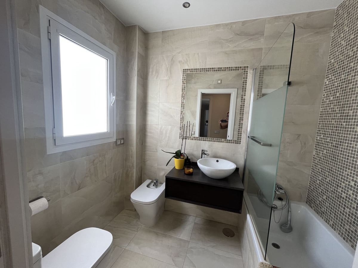 3 slaapkamer Penthouse te koop in Estepona - € 845.000 (Ref: 9540014)