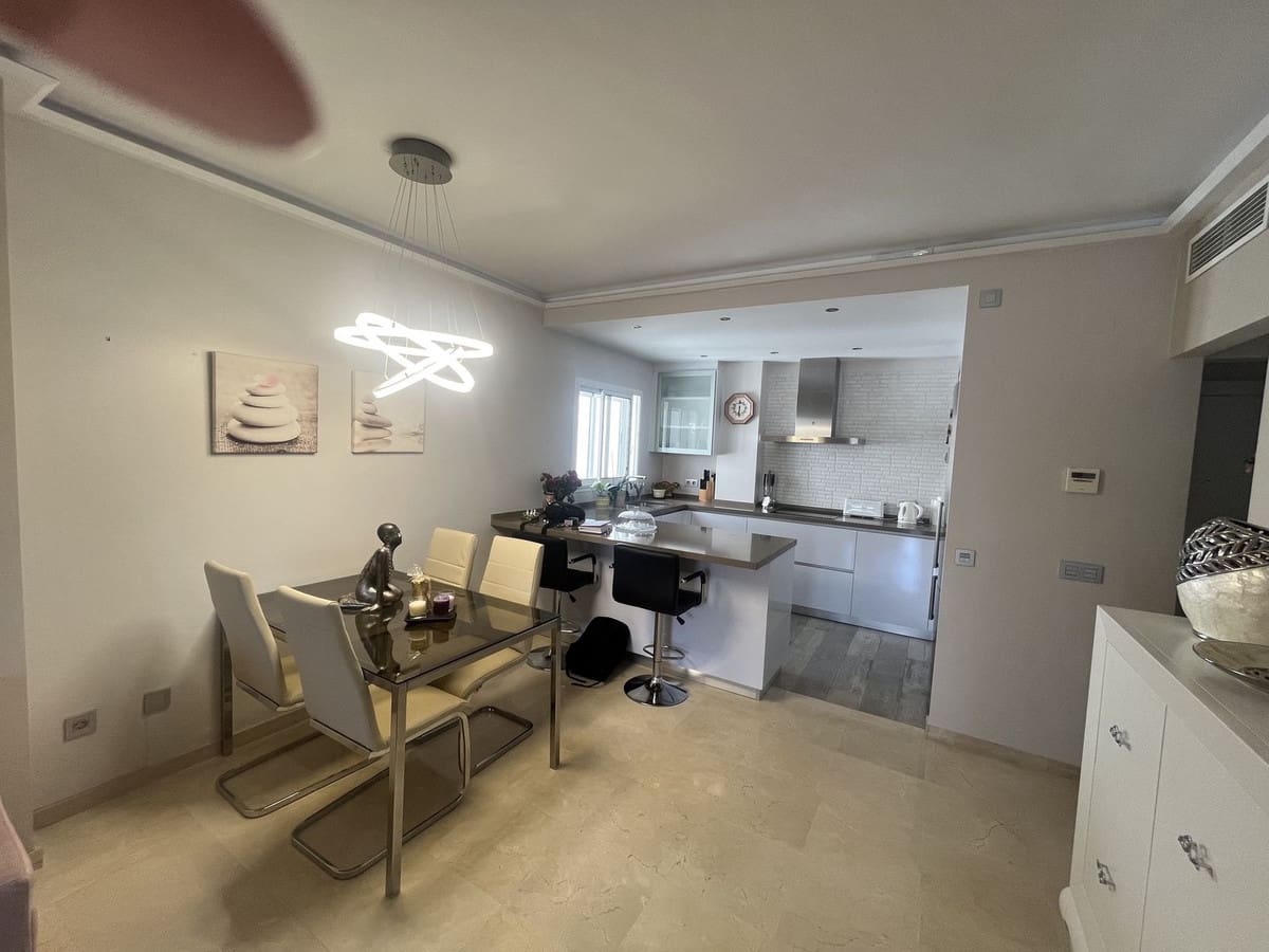 3 slaapkamer Penthouse te koop in Estepona - € 845.000 (Ref: 9540014)