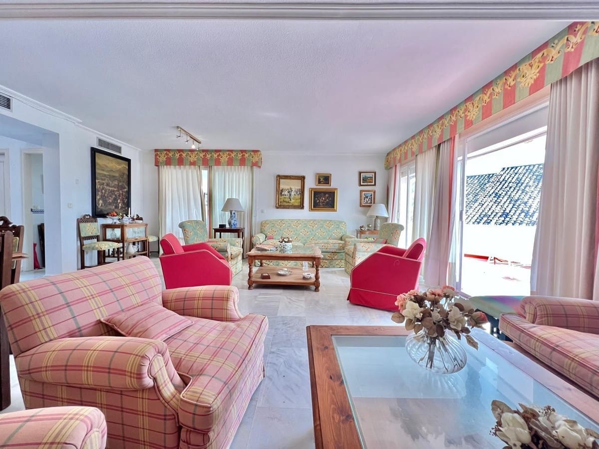 3 camera da letto Casa in vendita in Estepona - 845.000 € (Rif: 9540016)