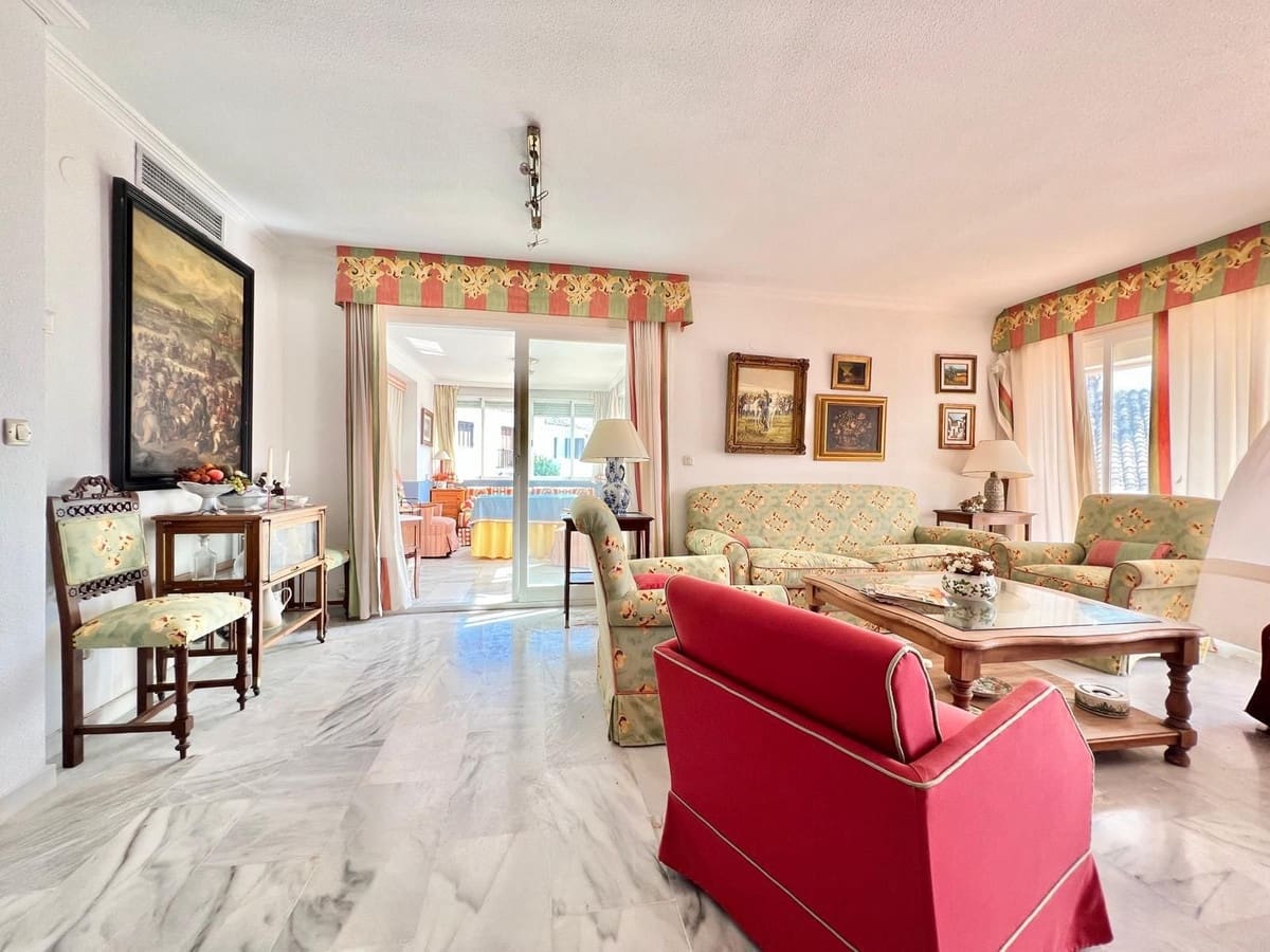 3 camera da letto Casa in vendita in Estepona - 845.000 € (Rif: 9540016)