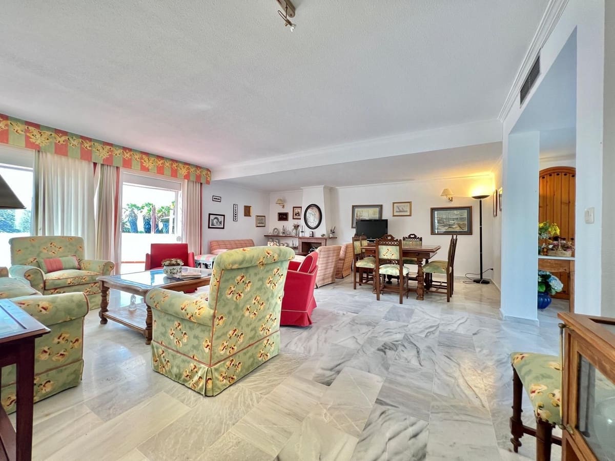 3 camera da letto Casa in vendita in Estepona - 845.000 € (Rif: 9540016)