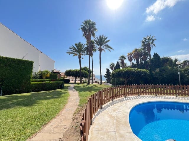 3 bedroom Townhouse for sale in Centro, Estepona - € 845,000 (Ref: 9540016)