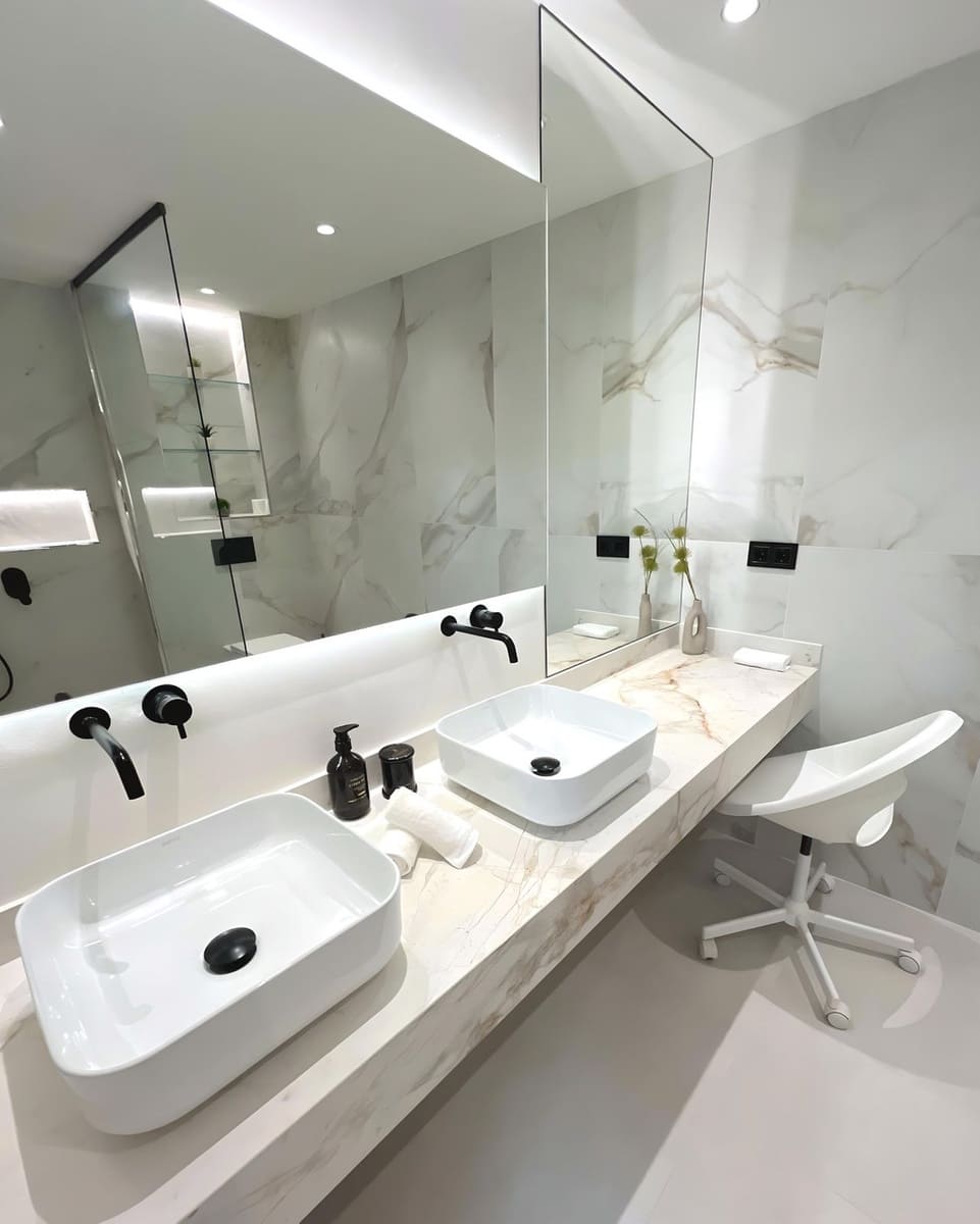 3 quarto Apartamento para venda em Nueva Andalucia com piscina - 849 000 € (Ref: 9540017)