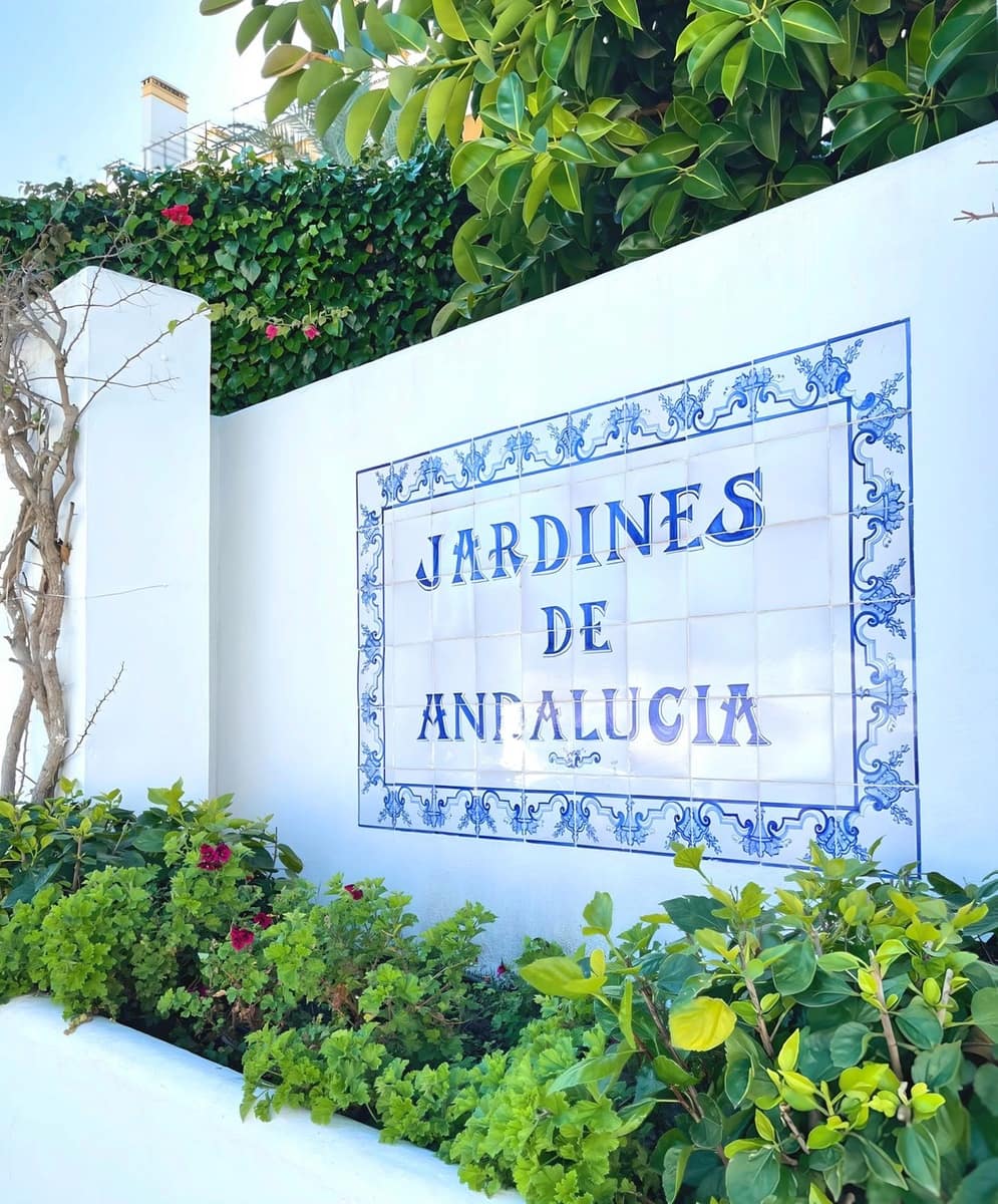 3 quarto Apartamento para venda em Nueva Andalucia com piscina - 849 000 € (Ref: 9540017)