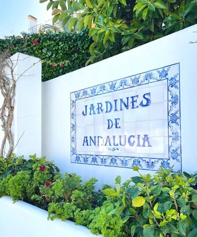 3 quarto Apartamento para venda em La Dama de Noche - La Alzambra, Marbella com piscina - 849 000 € (Ref: 9540017)