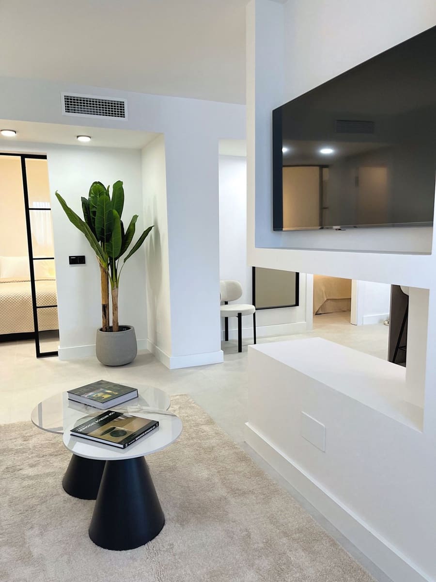 3 quarto Apartamento para venda em Nueva Andalucia com piscina - 849 000 € (Ref: 9540017)