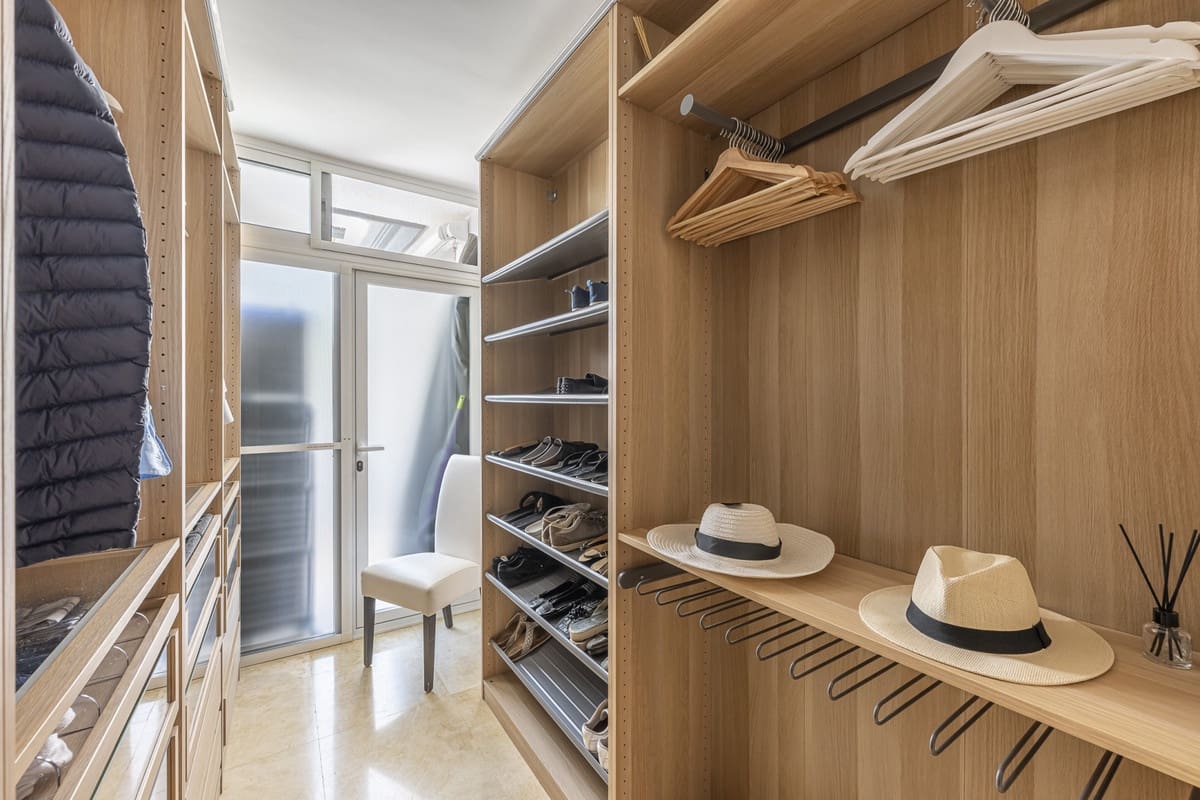 3 chambre Appartement à vendre à Estepona avec piscine - 849 000 € (Ref: 9540018)