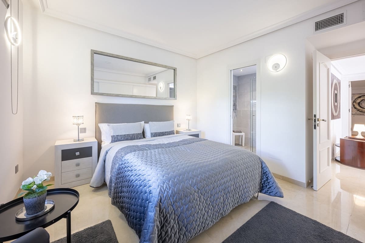 3 chambre Appartement à vendre à Estepona avec piscine - 849 000 € (Ref: 9540018)