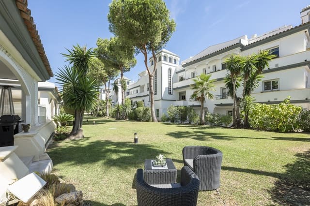 3 quarto Apartamento para venda em Centro, Estepona com piscina - 849 000 € (Ref: 9540018)