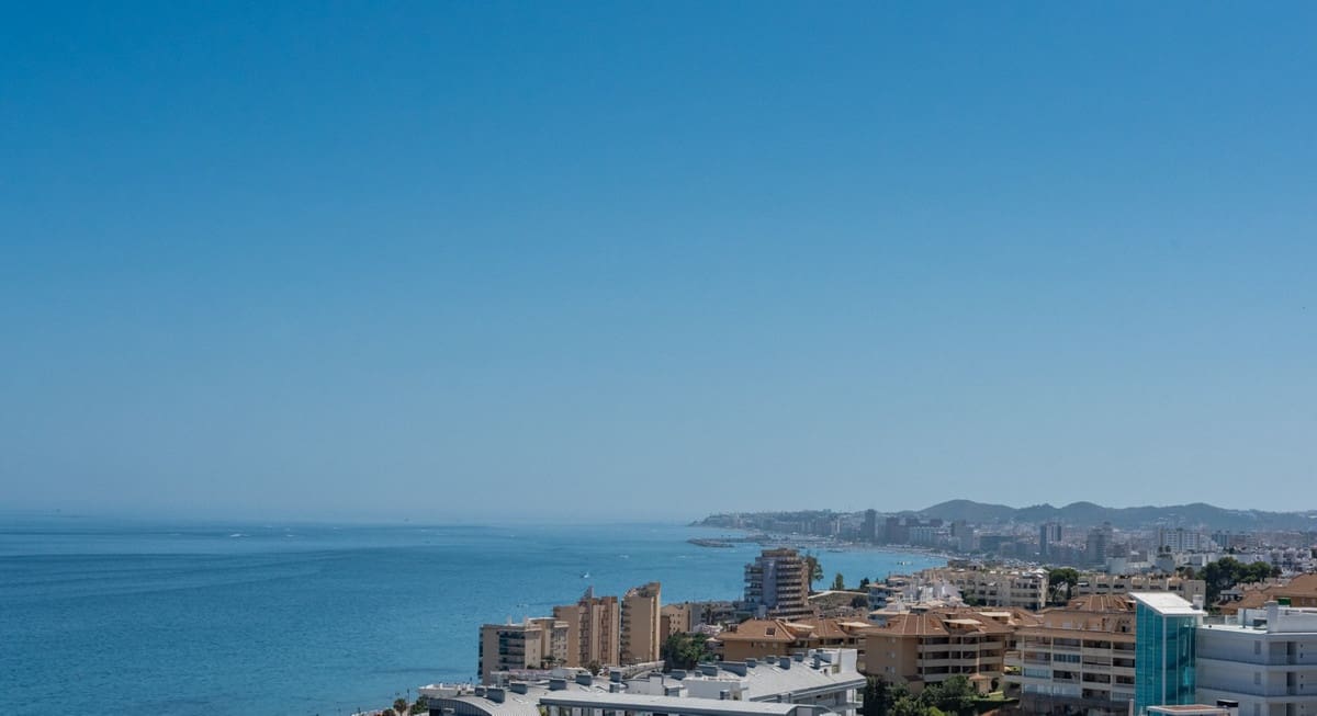 3 Zimmer Apartment zu verkaufen in Fuengirola mit Pool - 849.000 € (Ref: 9540019)