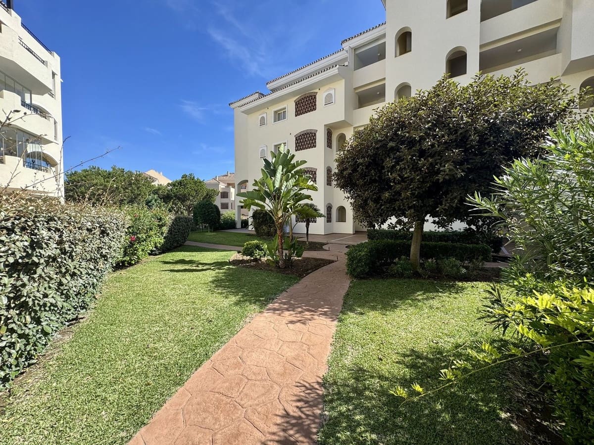 3 sovrum Lägenhet till salu i Elviria med pool garage - 849 000 € (Ref: 9540020)