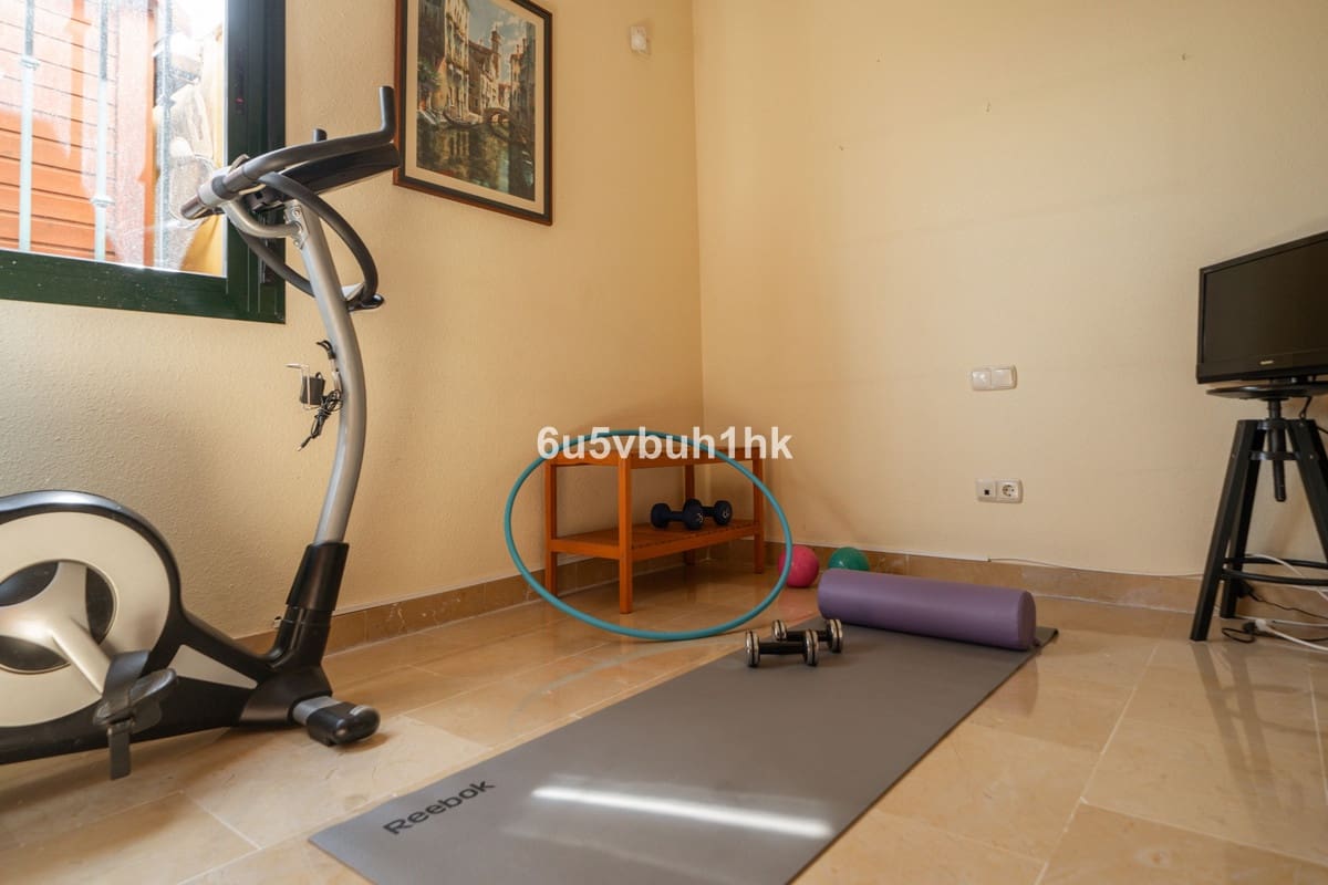 4 soveværelse Penthouse til salg i San Pedro de Alcantara med swimmingpool garage - € 849.000 (Ref: 9540021)