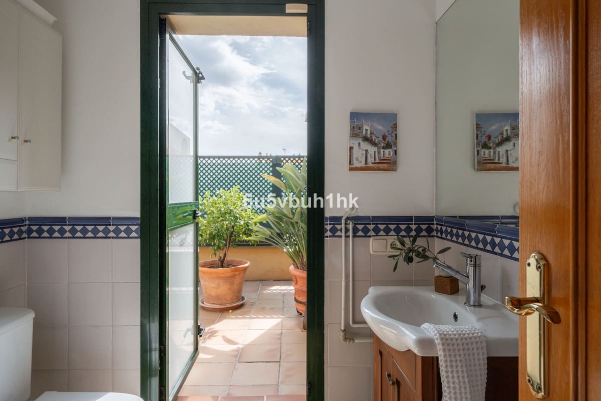 4 soveværelse Penthouse til salg i San Pedro de Alcantara med swimmingpool garage - € 849.000 (Ref: 9540021)