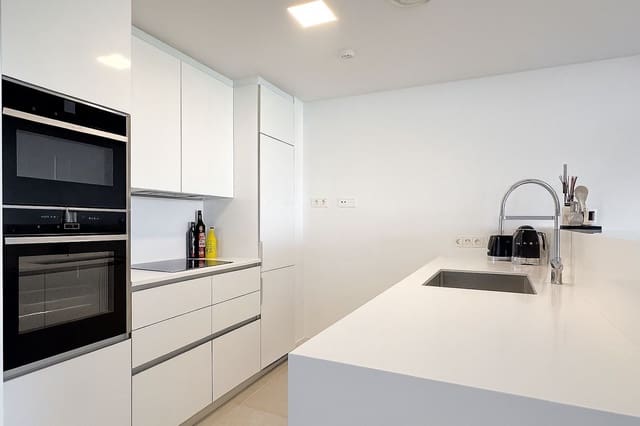 4 soverom Leilighet til salgs i Artola, Marbella med svømmebasseng - € 849 000 (Ref: 9540022)