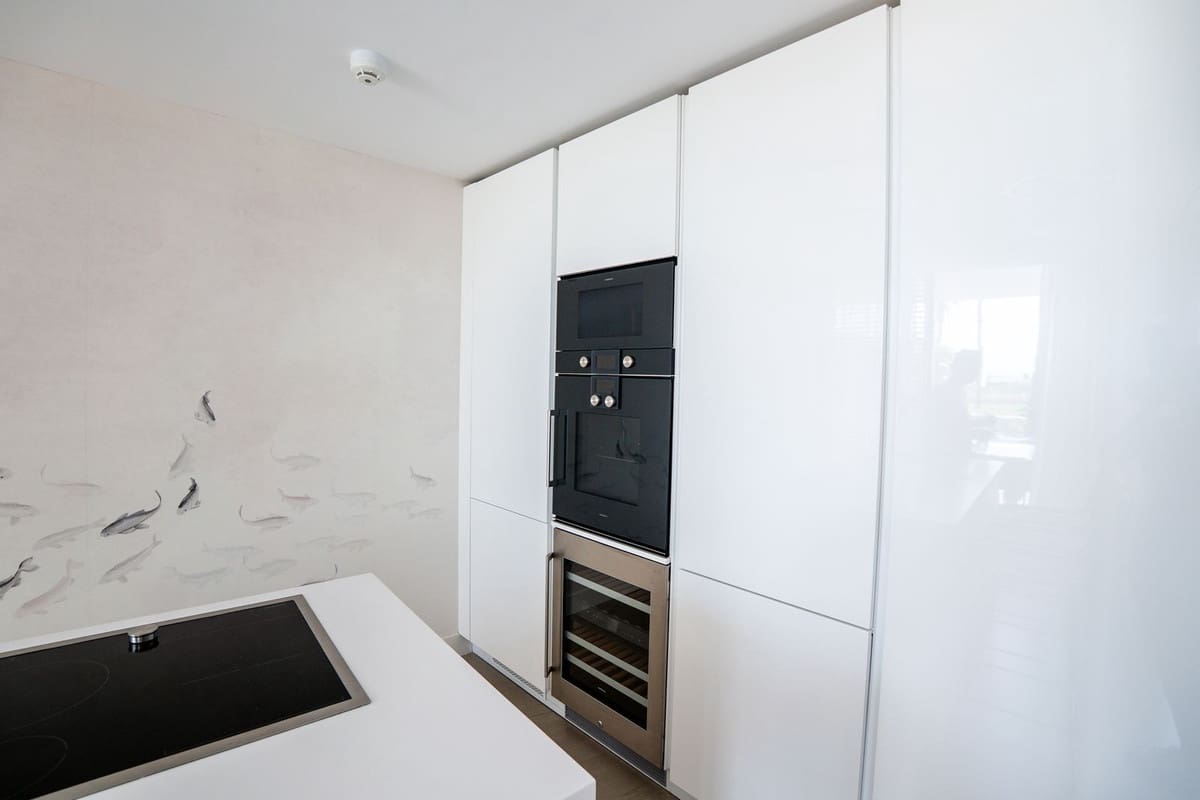 Apartamento de 2 habitaciones en Estepona en venta con piscina - 850.000 € (Ref: 9540023)