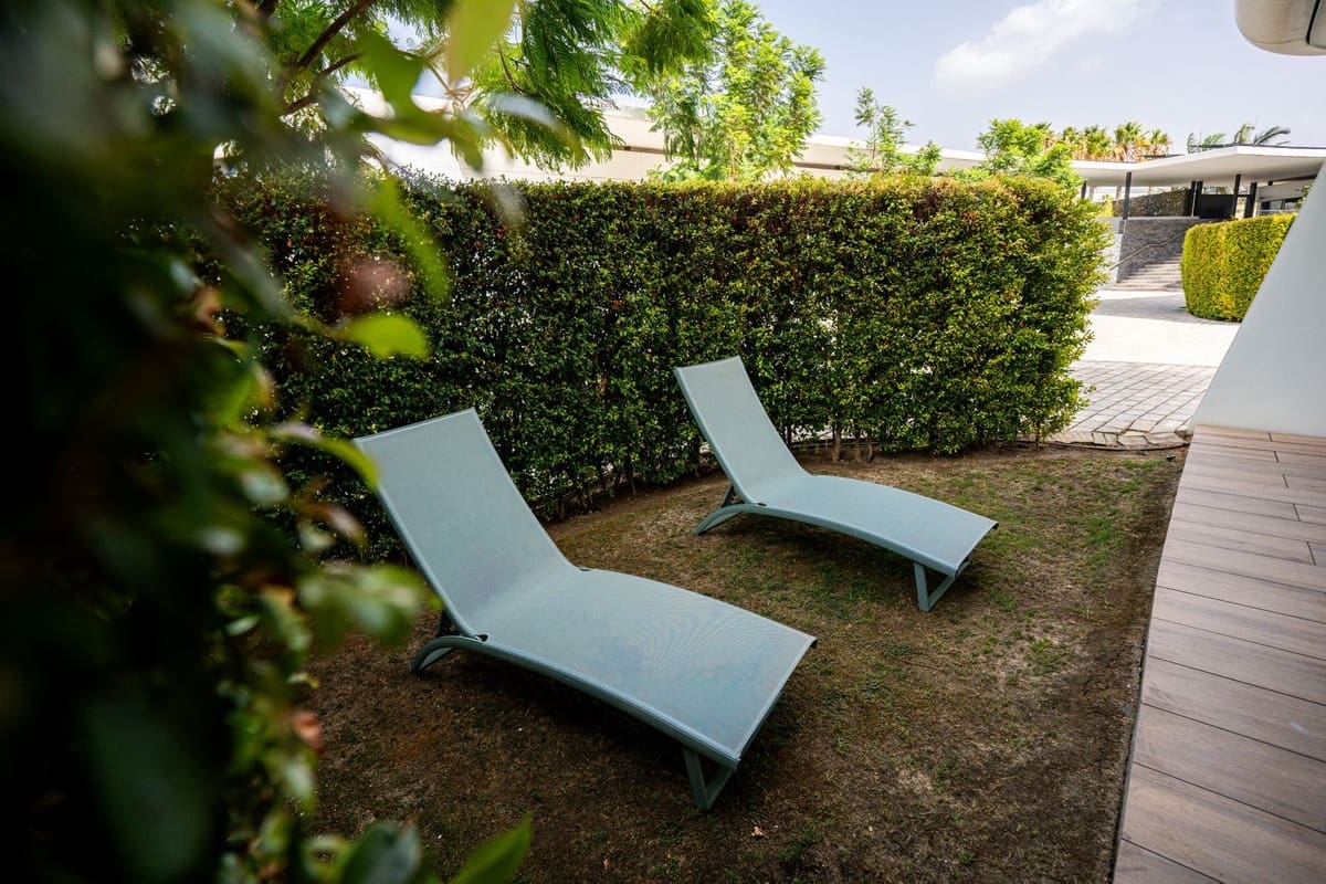 Apartamento de 2 habitaciones en Estepona en venta con piscina - 850.000 € (Ref: 9540023)