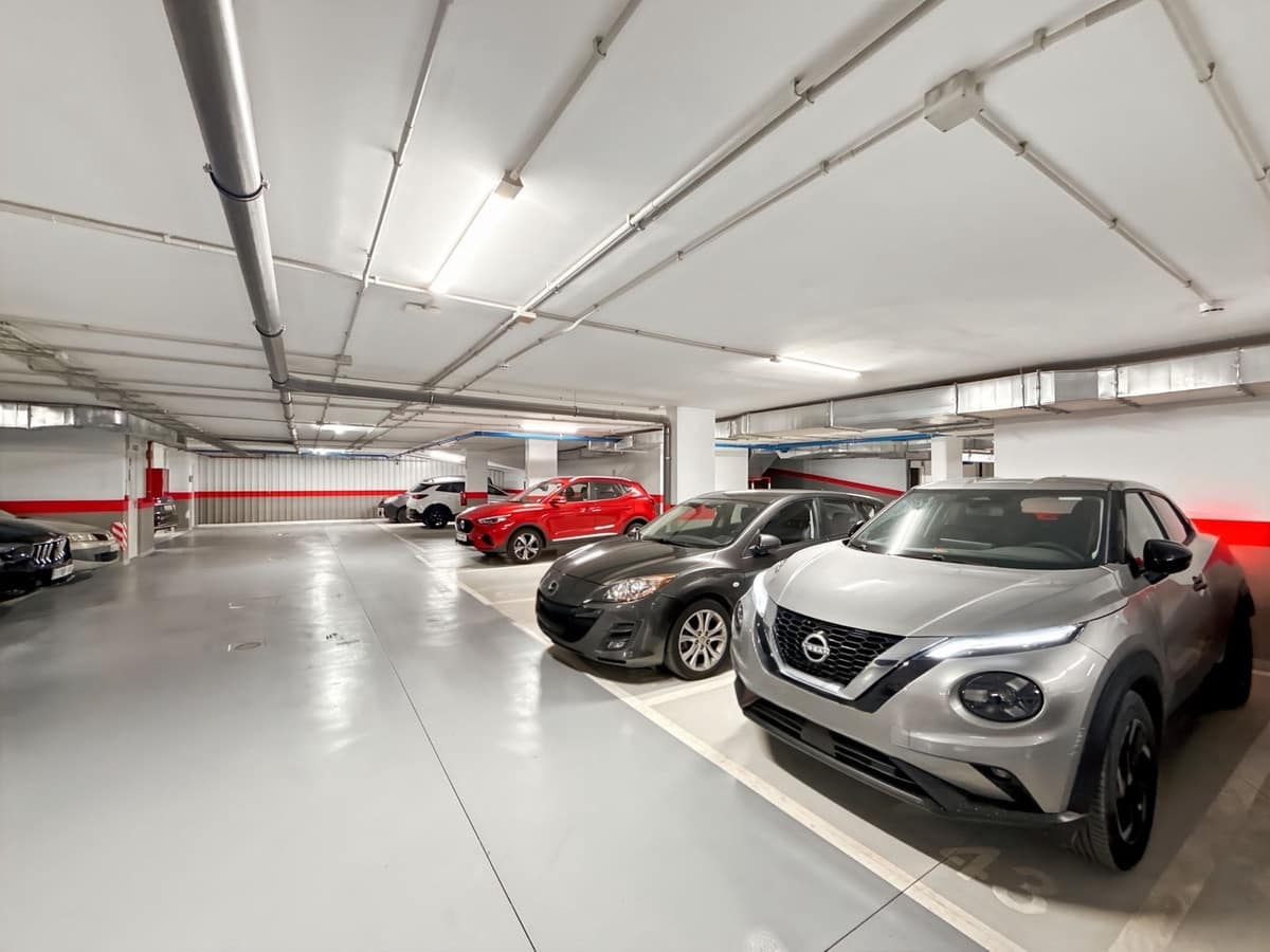 Apartamento de 2 habitaciones en Estepona en venta con piscina - 850.000 € (Ref: 9540024)